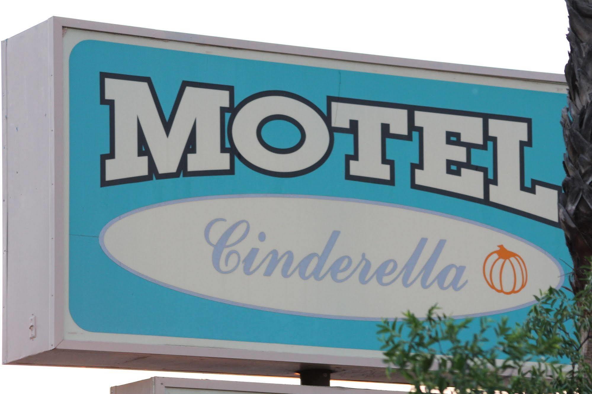 Cinderella Motel Wasco Екстериор снимка