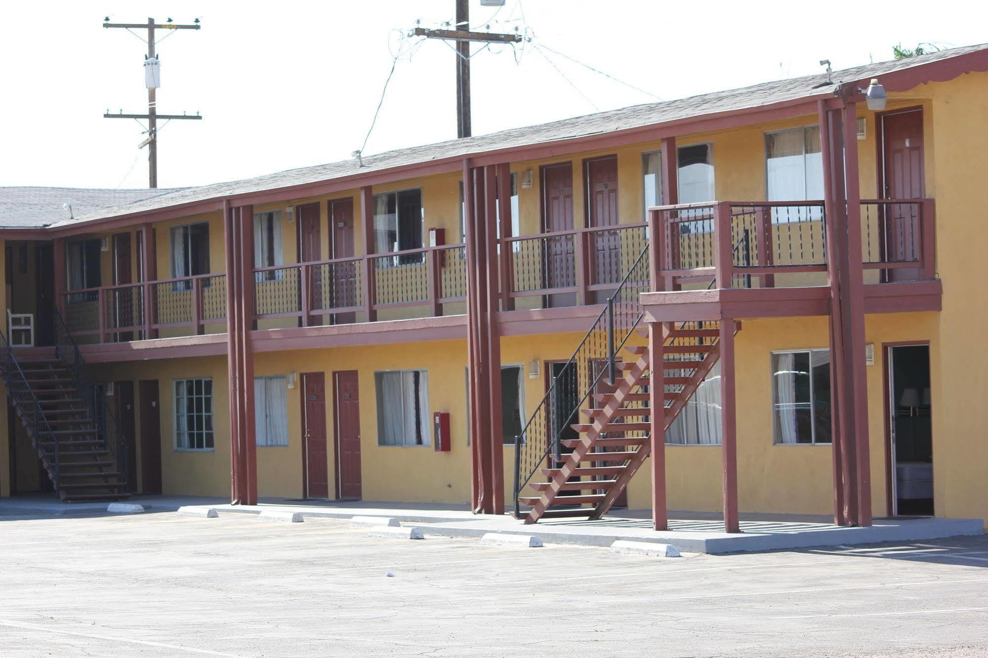 Cinderella Motel Wasco Екстериор снимка